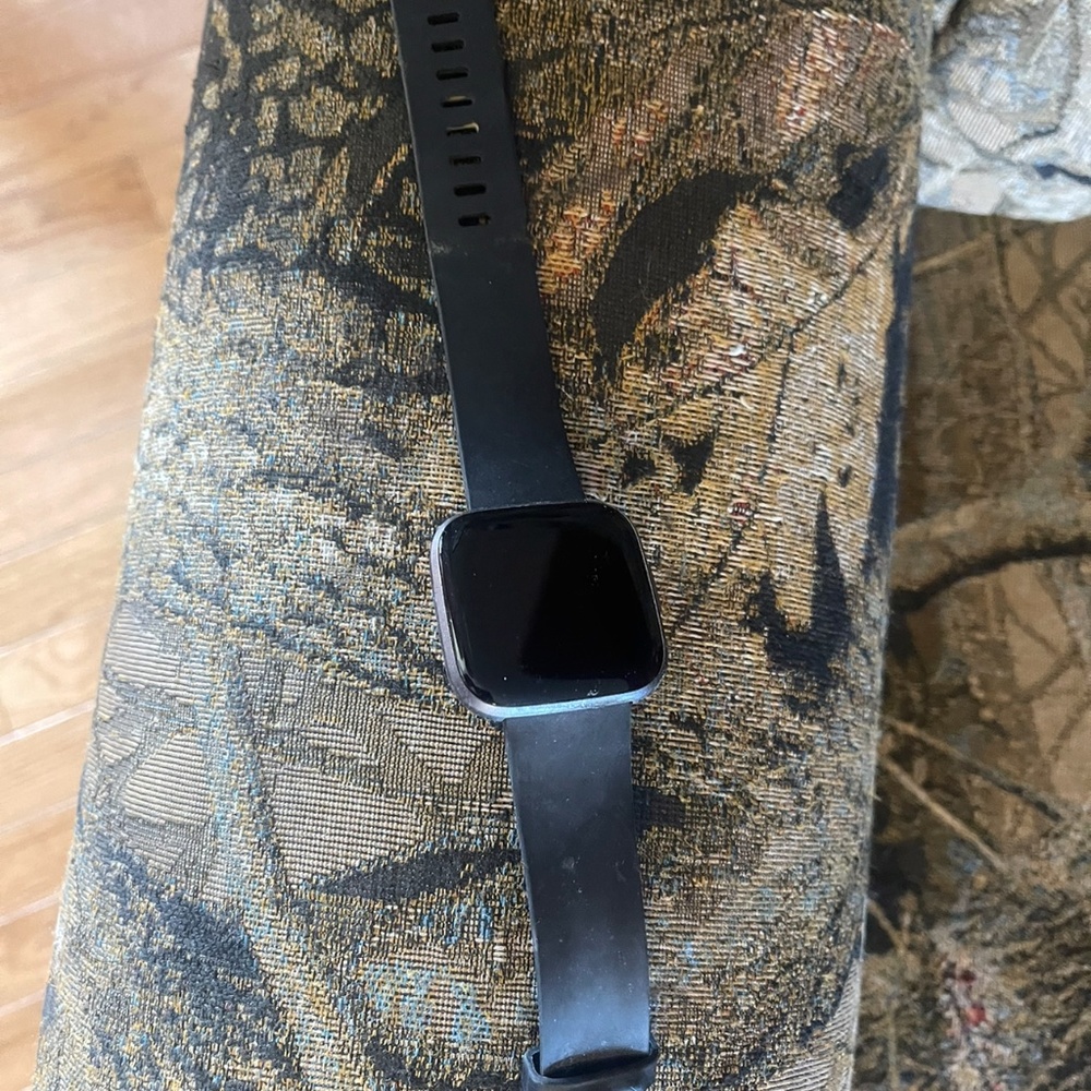 Fit bit - Picture 2 of 2